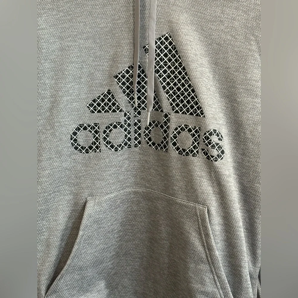 Adidas Team Issue Badge of Sport Grid Men’s Hoodie Light Gray Size Large